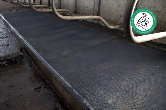 GXY Interlocking on Cubicles