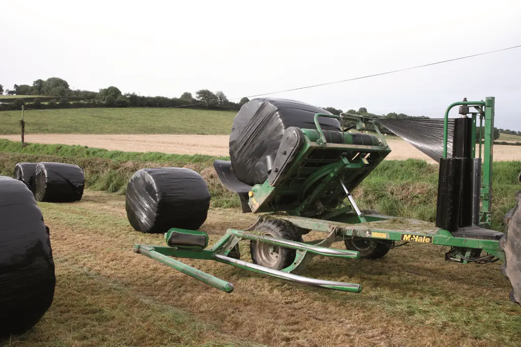 Bales_1565.webp